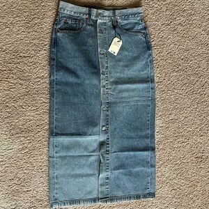 Levi’s Denim Button-Front Maxi Skirt